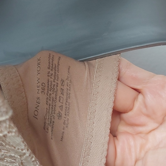 Jones New York Bra - Picture 4 of 4